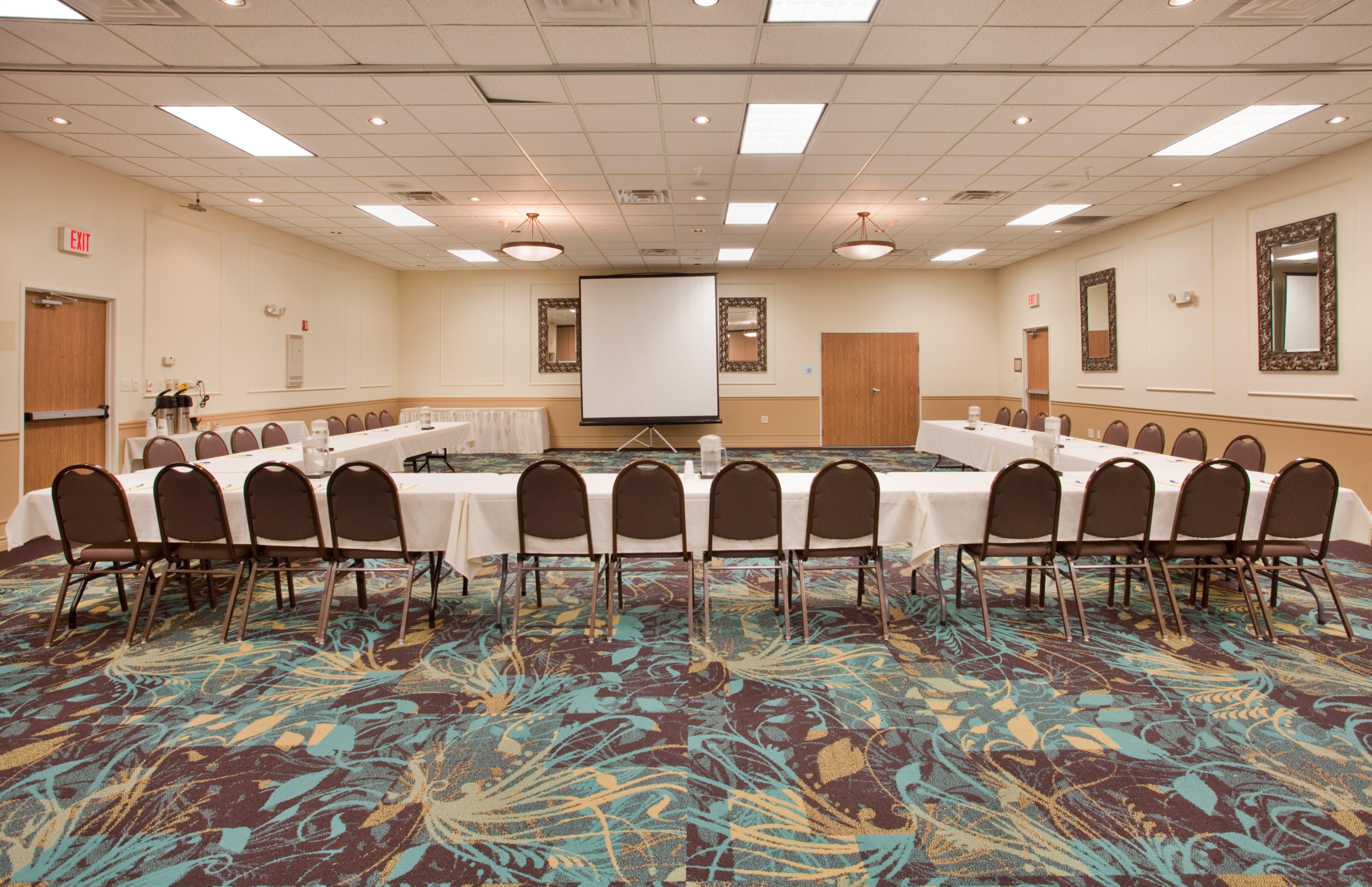 Holiday Inn Express Hotel & Suites Beatrice By Ihg Luaran gambar