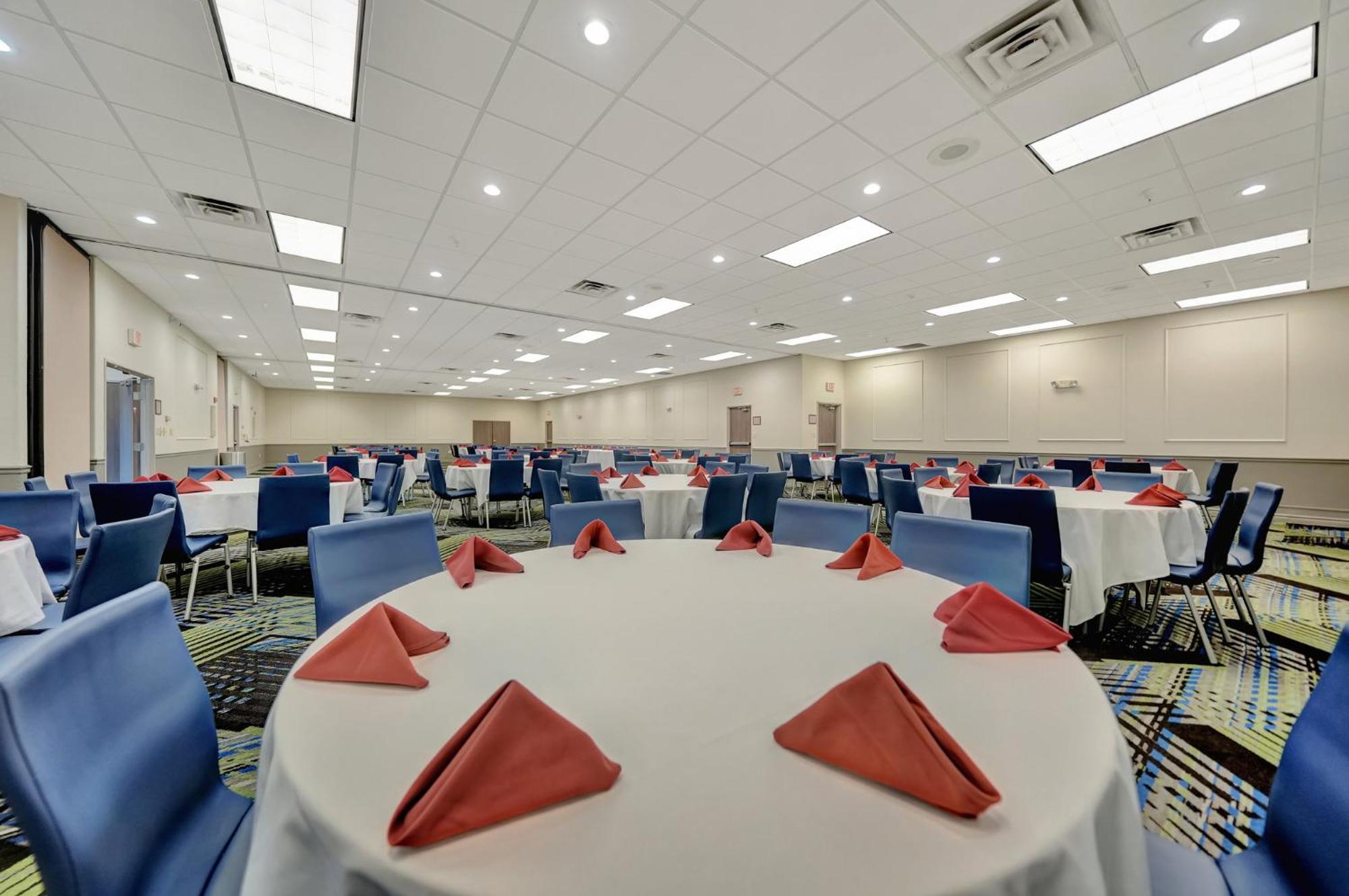 Holiday Inn Express Hotel & Suites Beatrice By Ihg Luaran gambar